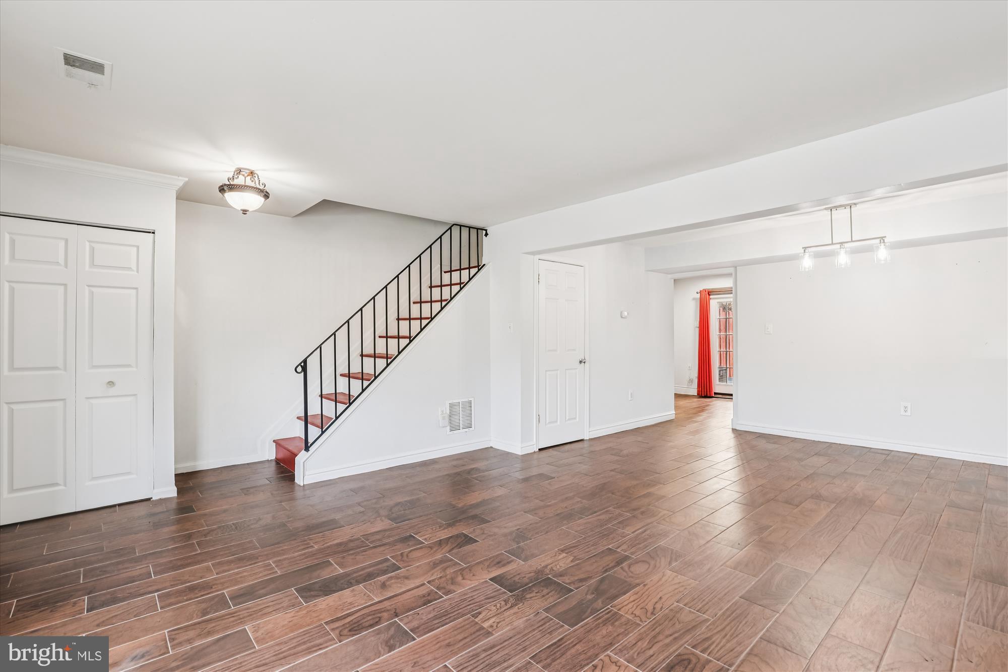 DALE CITY - Residential