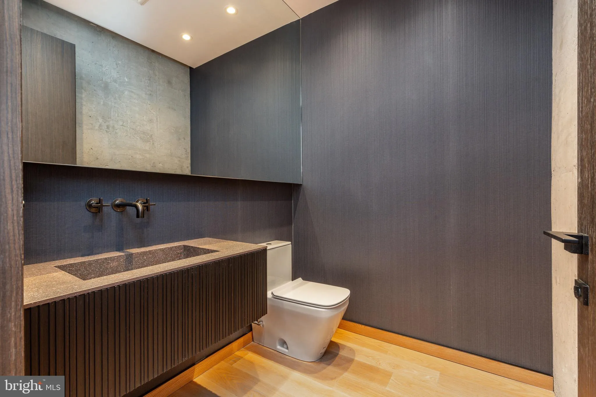 Philadelphia, Pennsylvania 19106, United States, 5 Bedrooms Bedrooms, ,6 BathroomsBathrooms,Residential,Active,121363