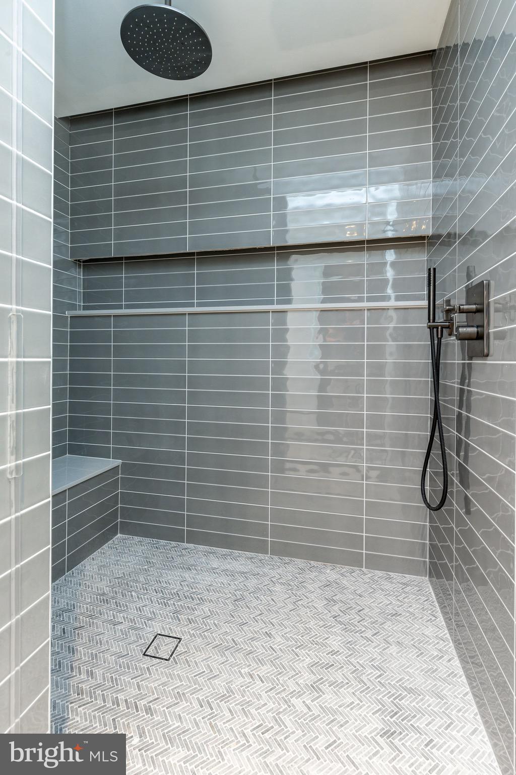 WASHINGTON SQ - Residential