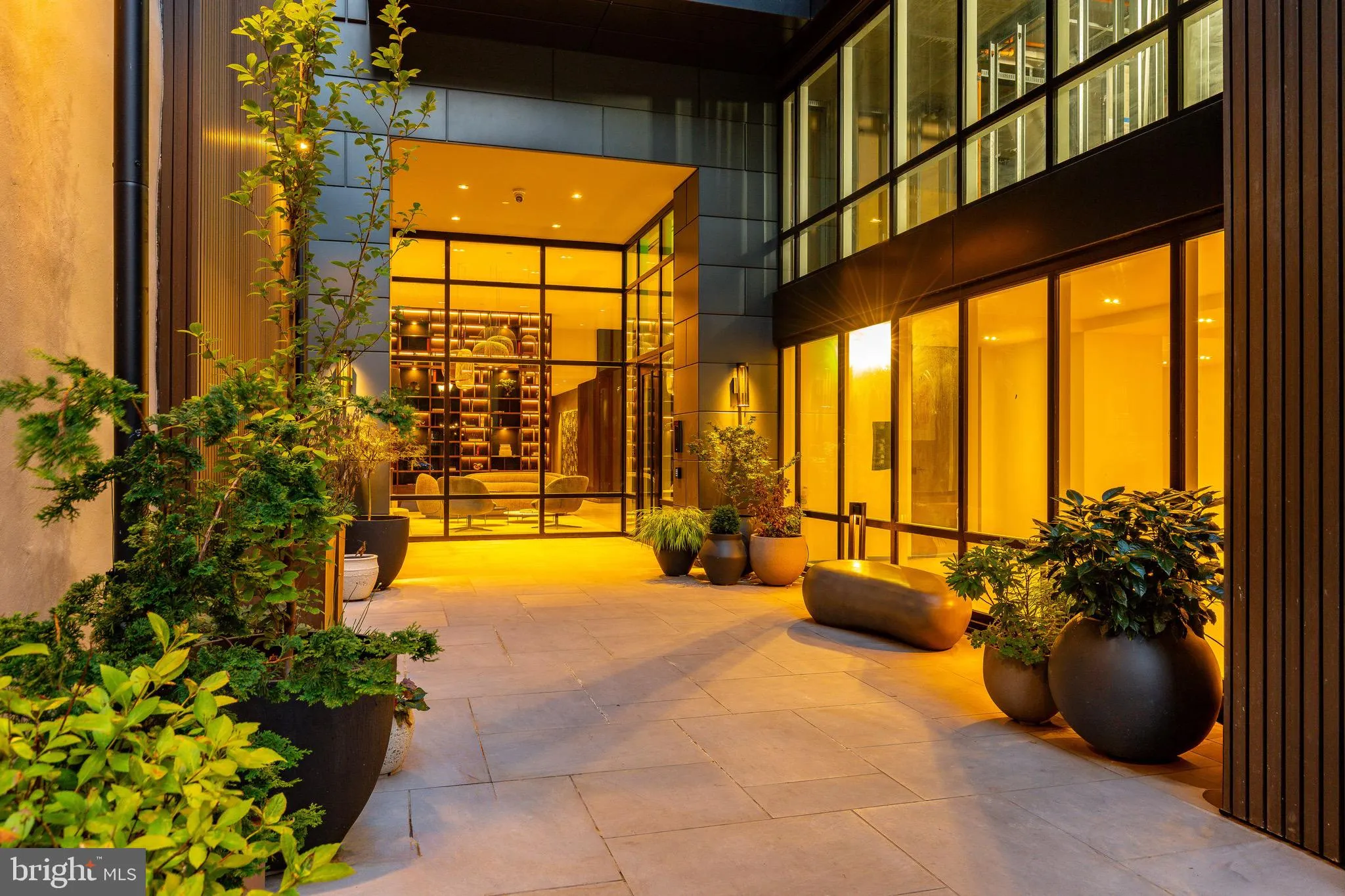 Philadelphia, Pennsylvania 19106, United States, 5 Bedrooms Bedrooms, ,6 BathroomsBathrooms,Residential,Active,121363