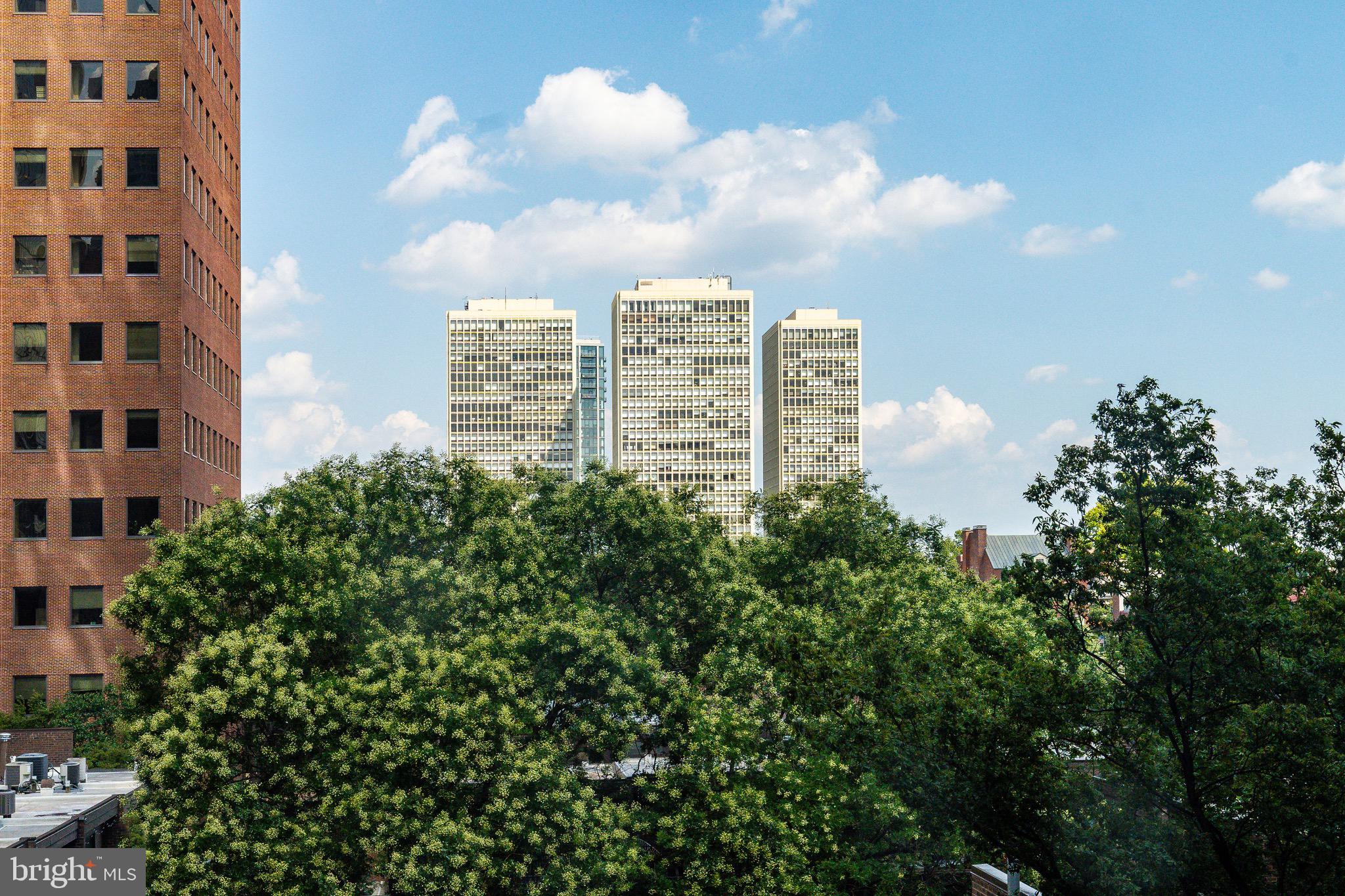 WASHINGTON SQ - Residential