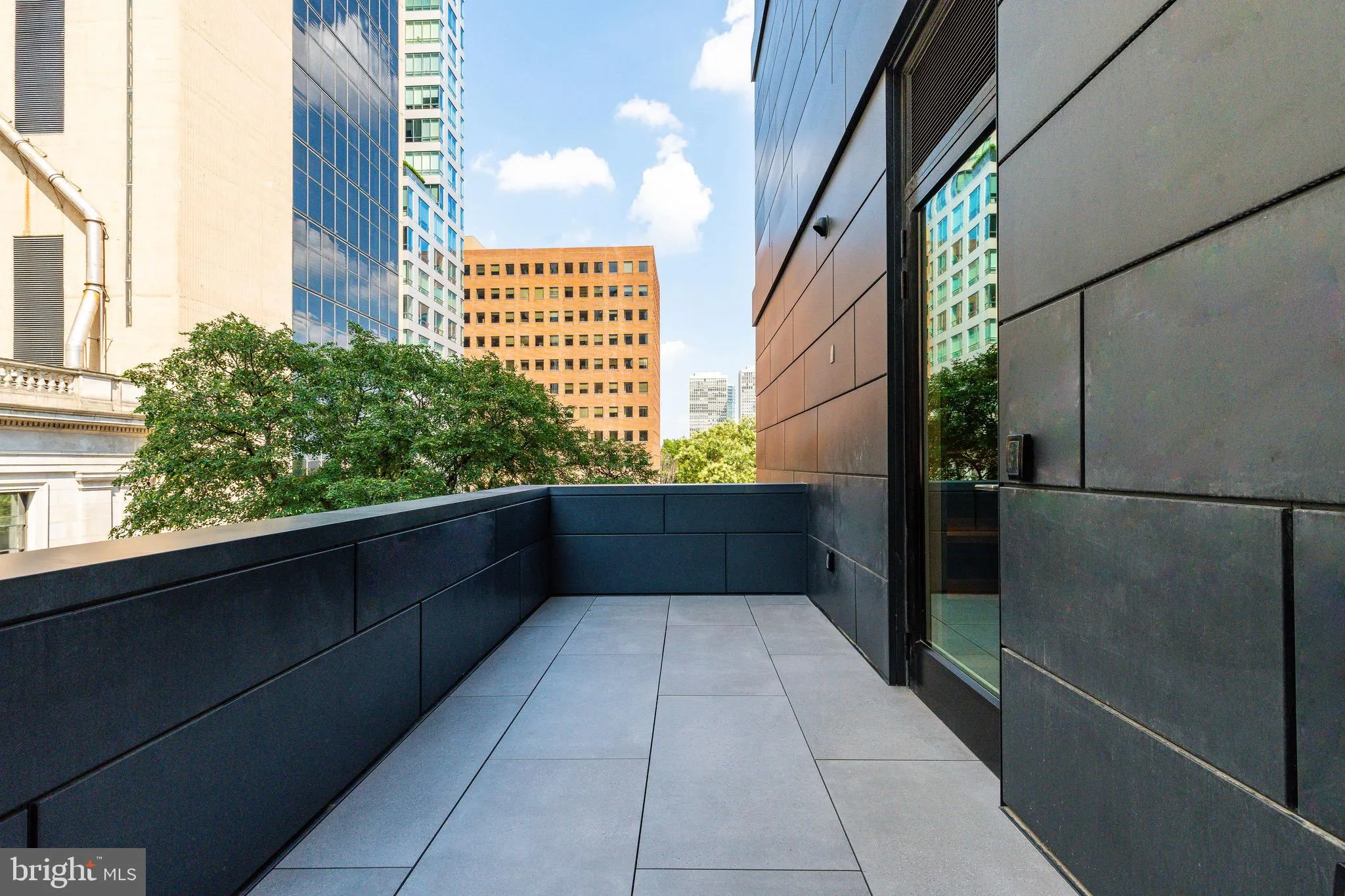 Philadelphia, Pennsylvania 19106, United States, 5 Bedrooms Bedrooms, ,6 BathroomsBathrooms,Residential,Active,121363