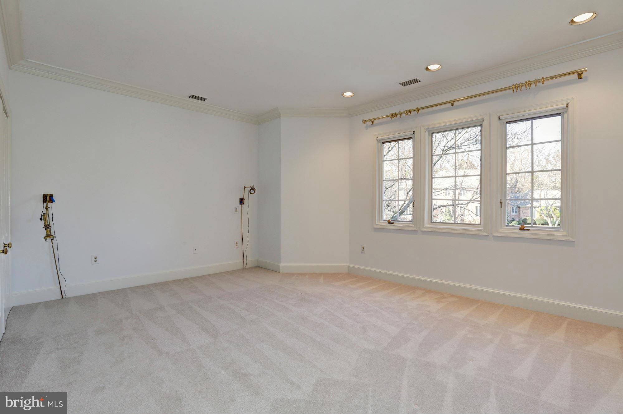 GLEN MILL VILLAGE - Residential