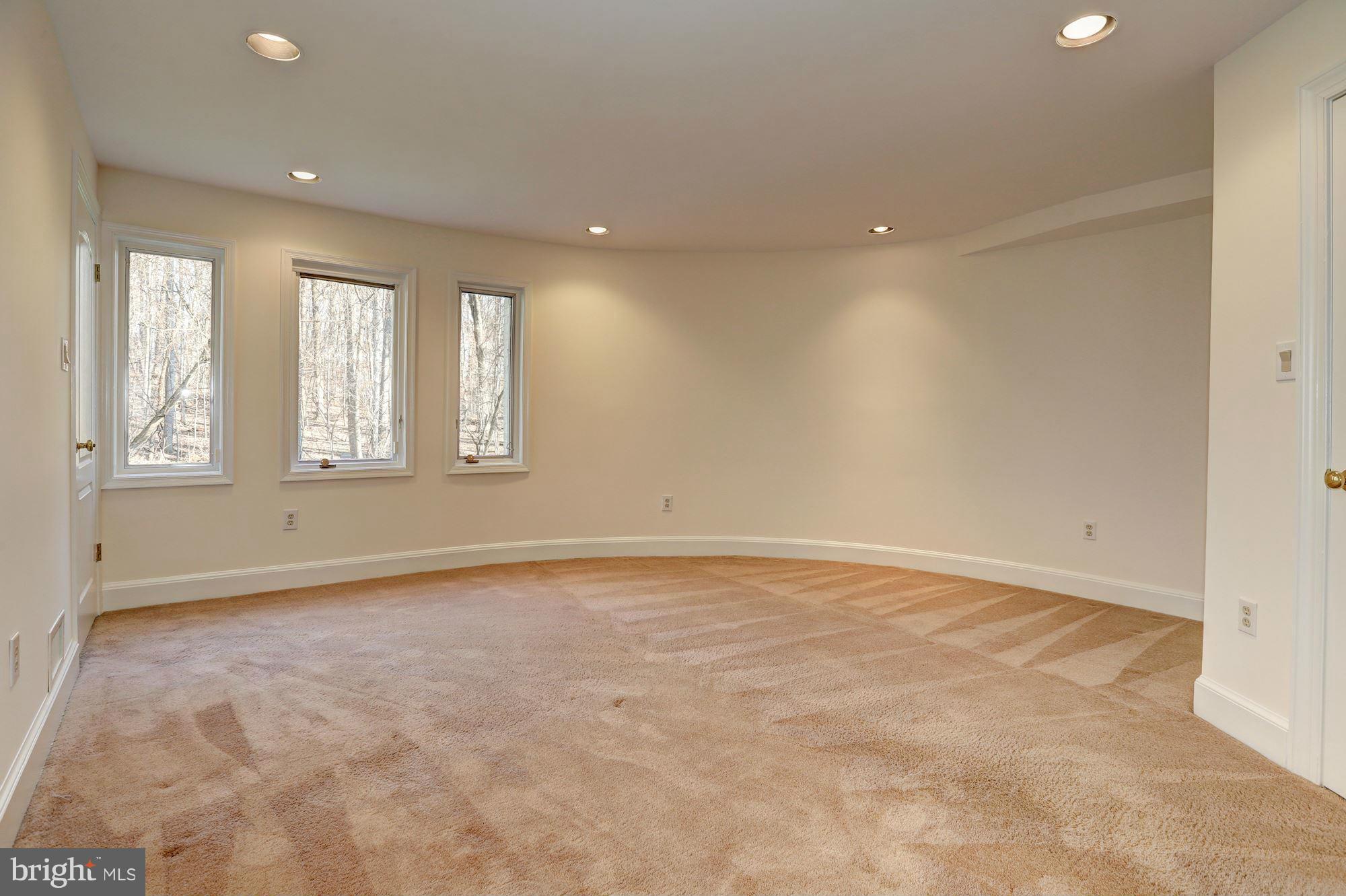 GLEN MILL VILLAGE - Residential