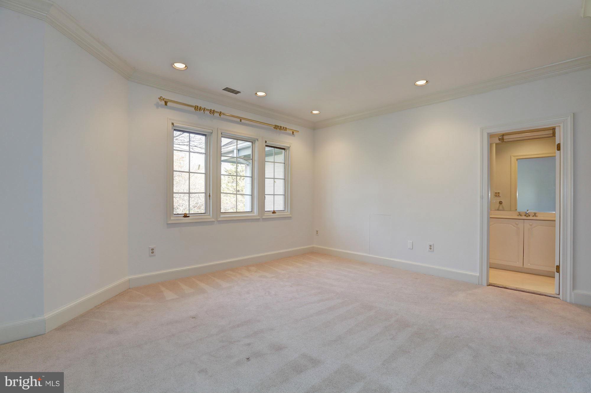 GLEN MILL VILLAGE - Residential