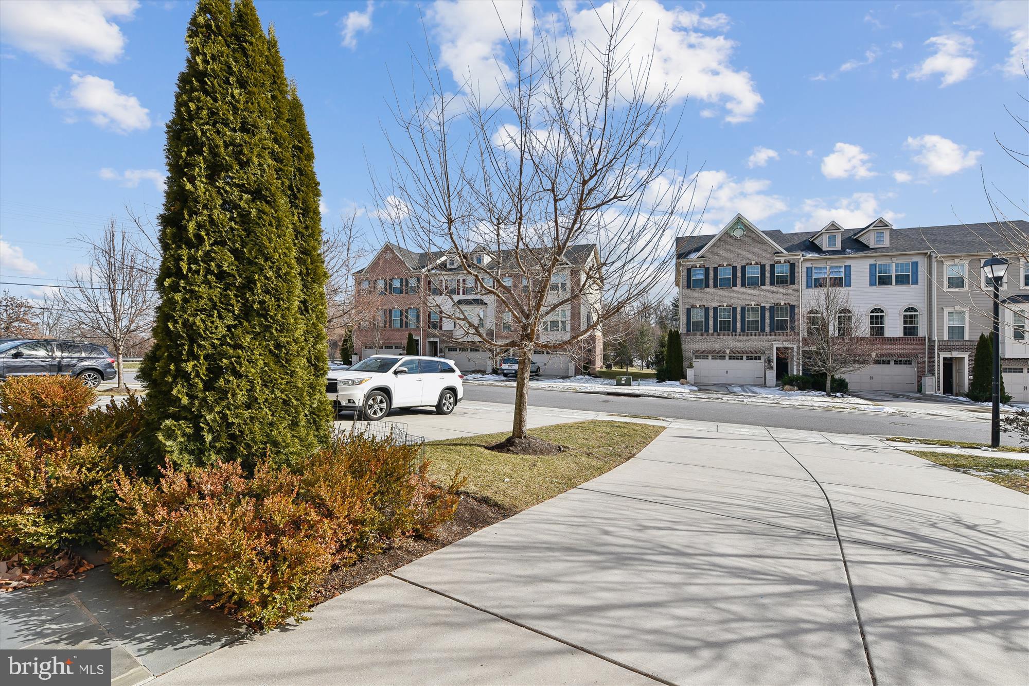 HUNT VALLEY OVERLOOK - Residential