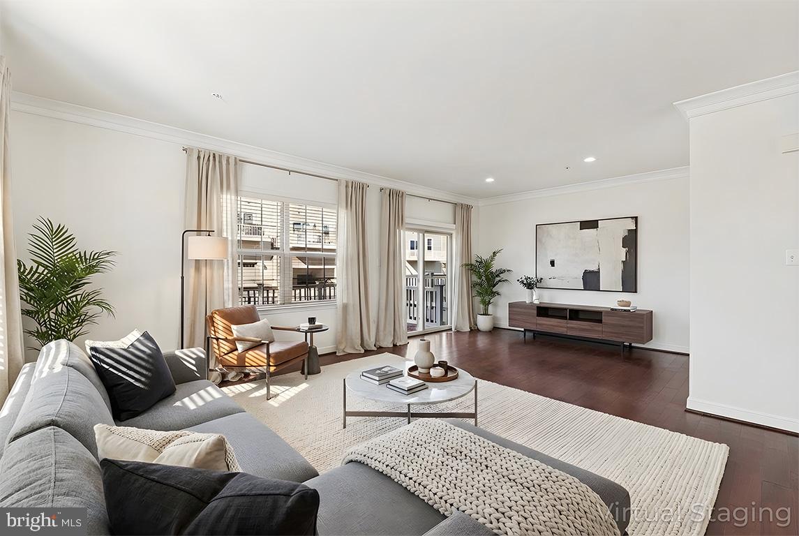 HUNT VALLEY OVERLOOK - Residential