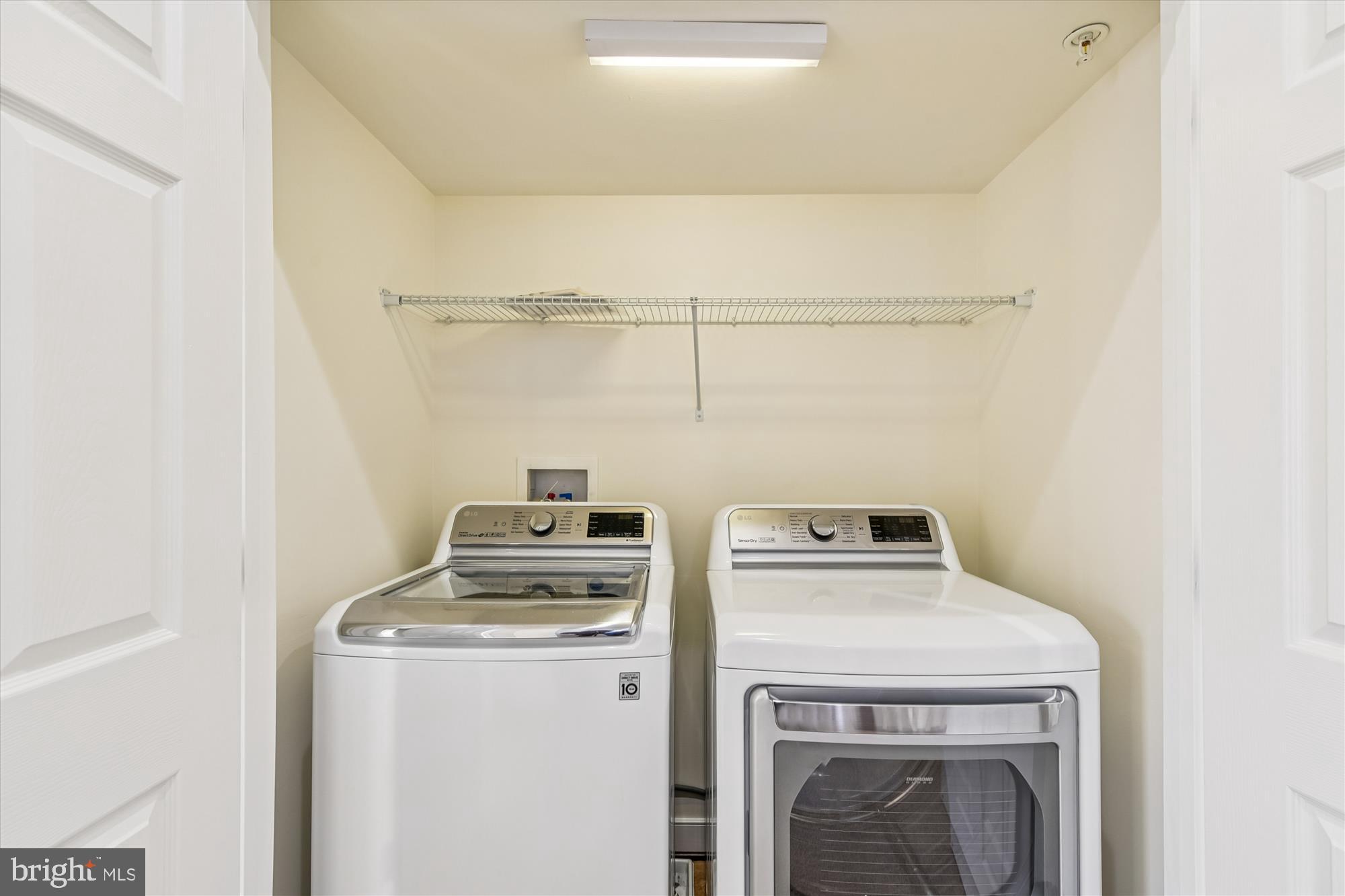 HUNT VALLEY OVERLOOK - Residential