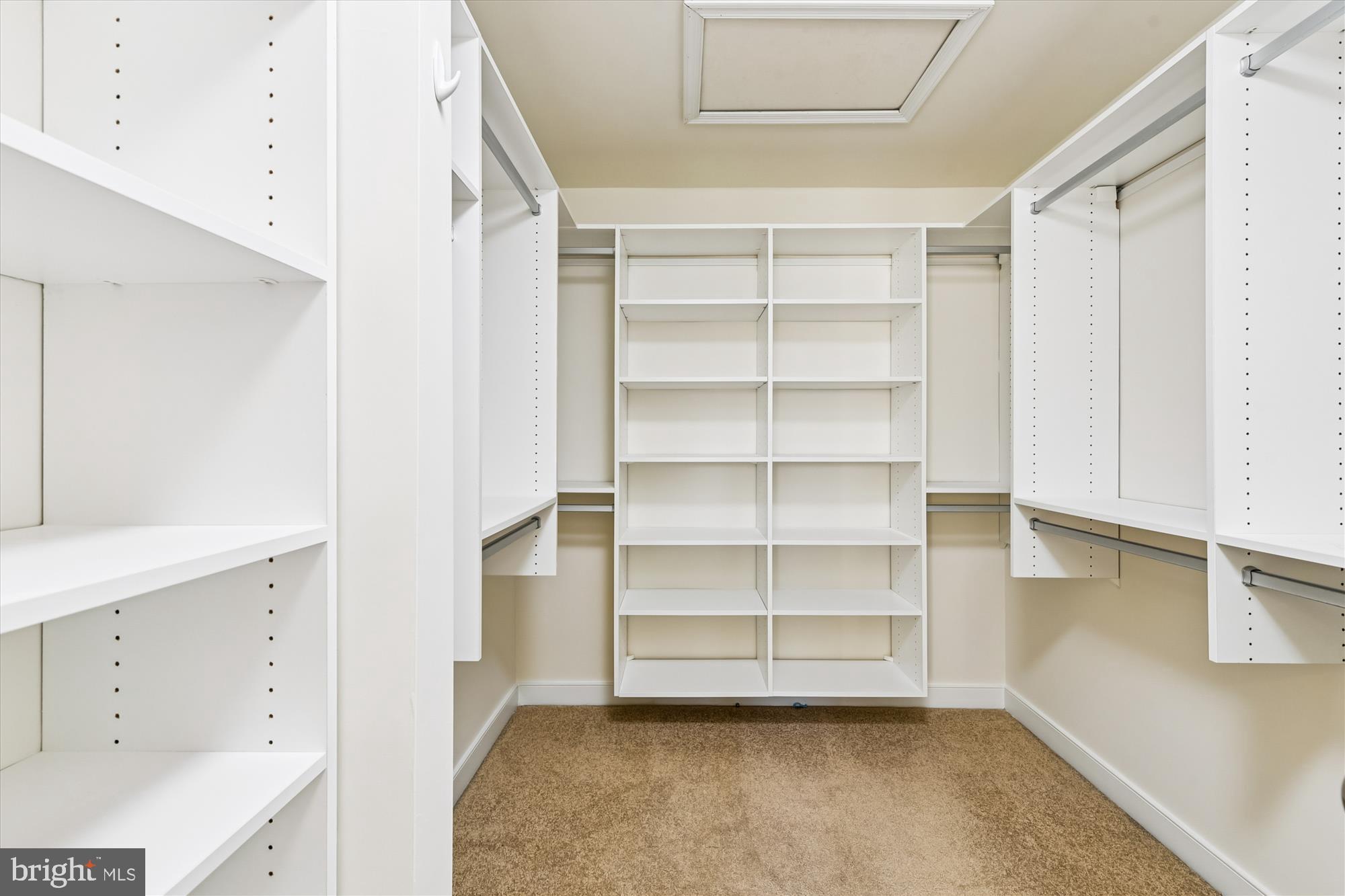 HUNT VALLEY OVERLOOK - Residential