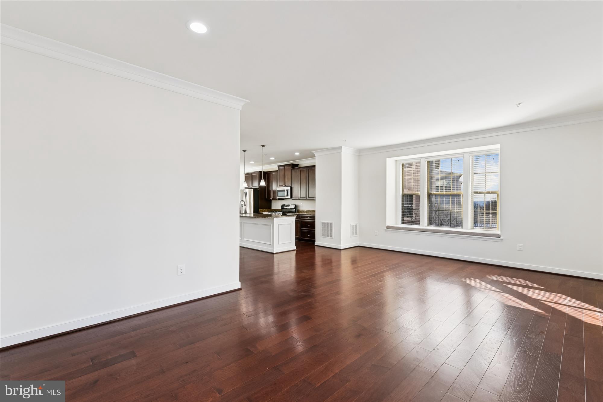 HUNT VALLEY OVERLOOK - Residential