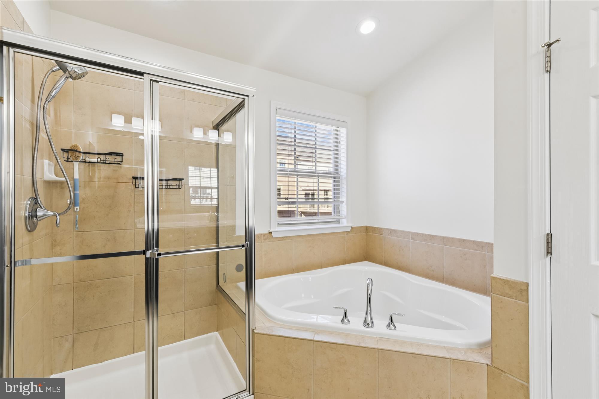 HUNT VALLEY OVERLOOK - Residential