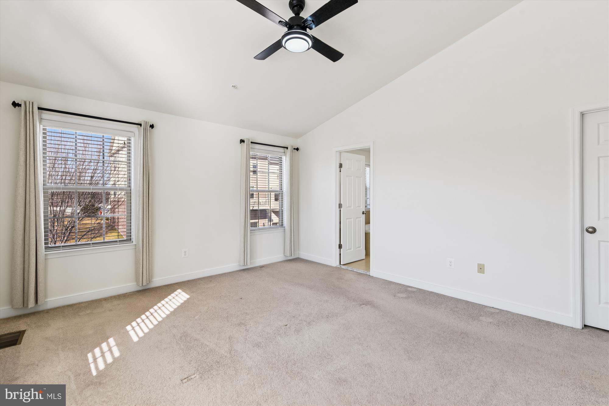 HUNT VALLEY OVERLOOK - Residential