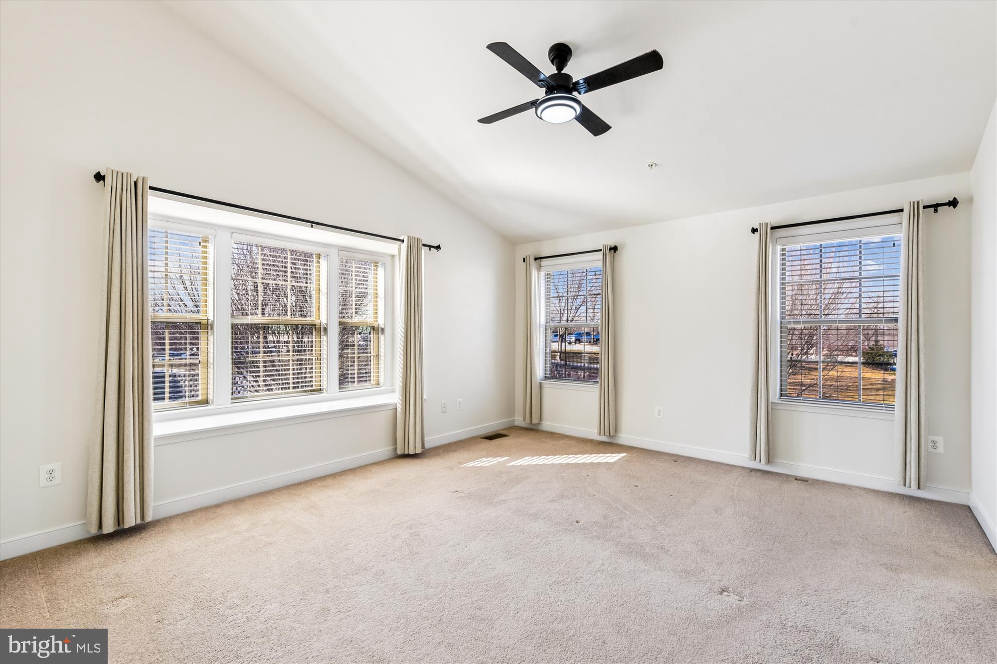 HUNT VALLEY OVERLOOK - Residential