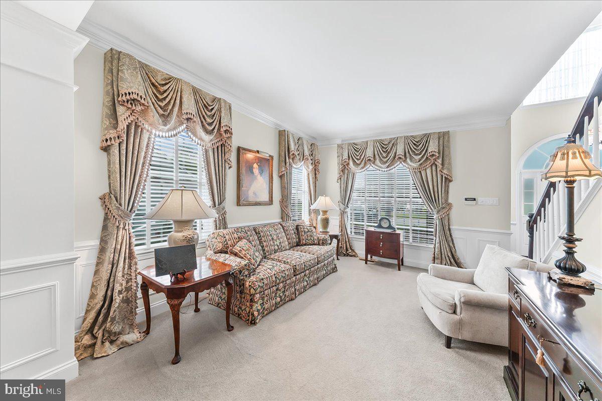 BRANFORD VILLAGE - Residential