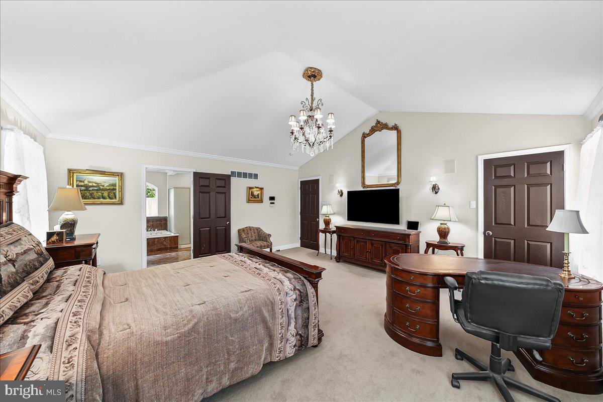 BRANFORD VILLAGE - Residential