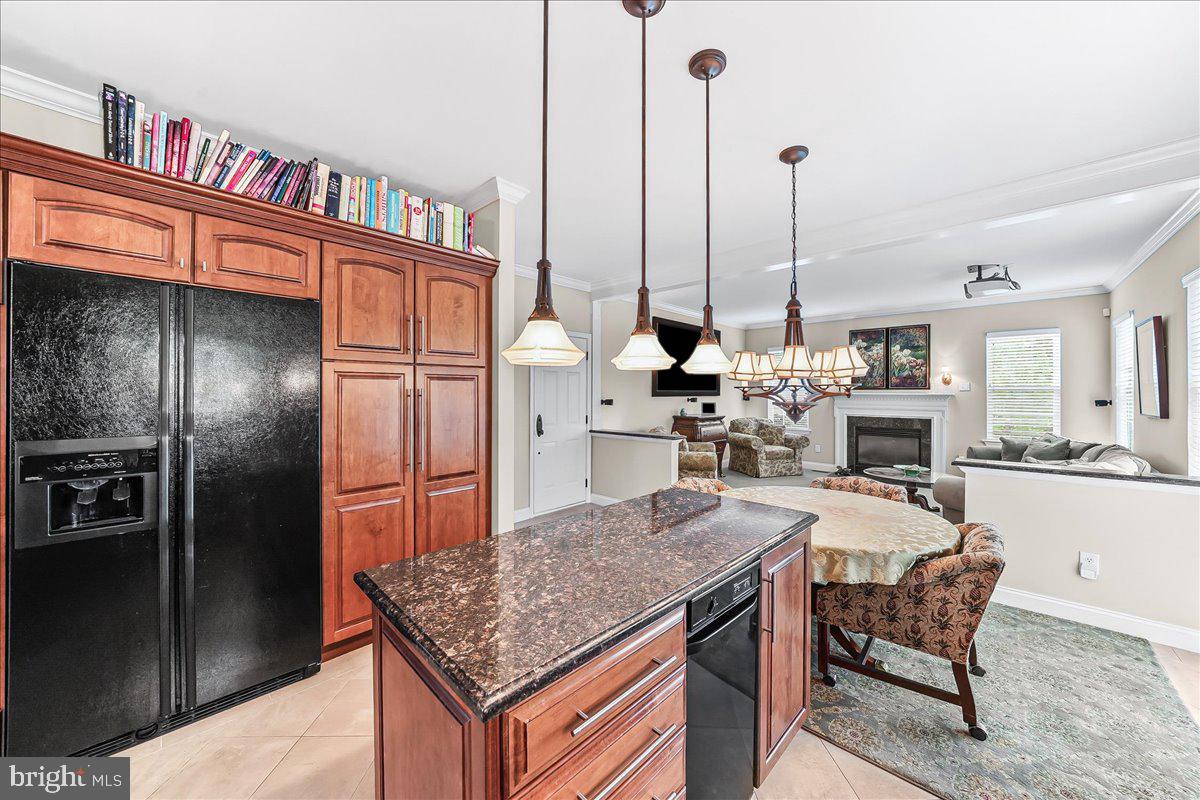 BRANFORD VILLAGE - Residential