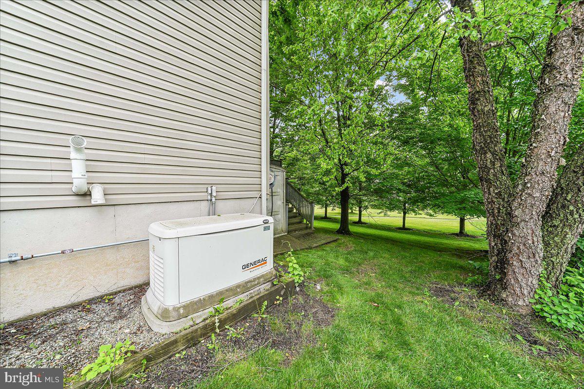 BRANFORD VILLAGE - Residential