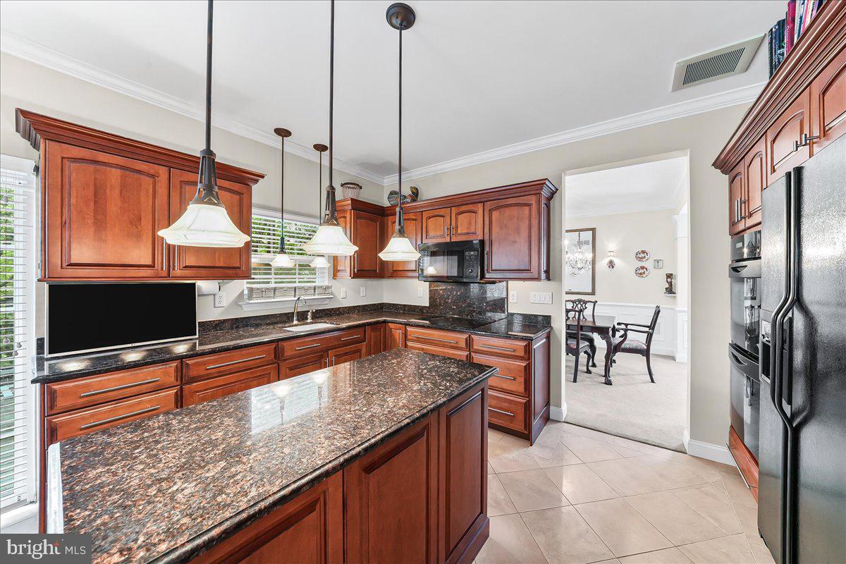 BRANFORD VILLAGE - Residential