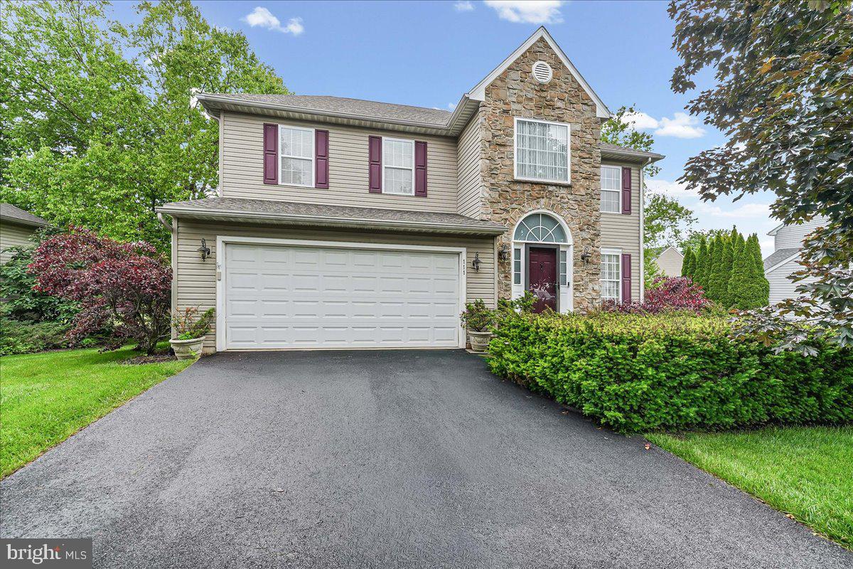 BRANFORD VILLAGE - Residential