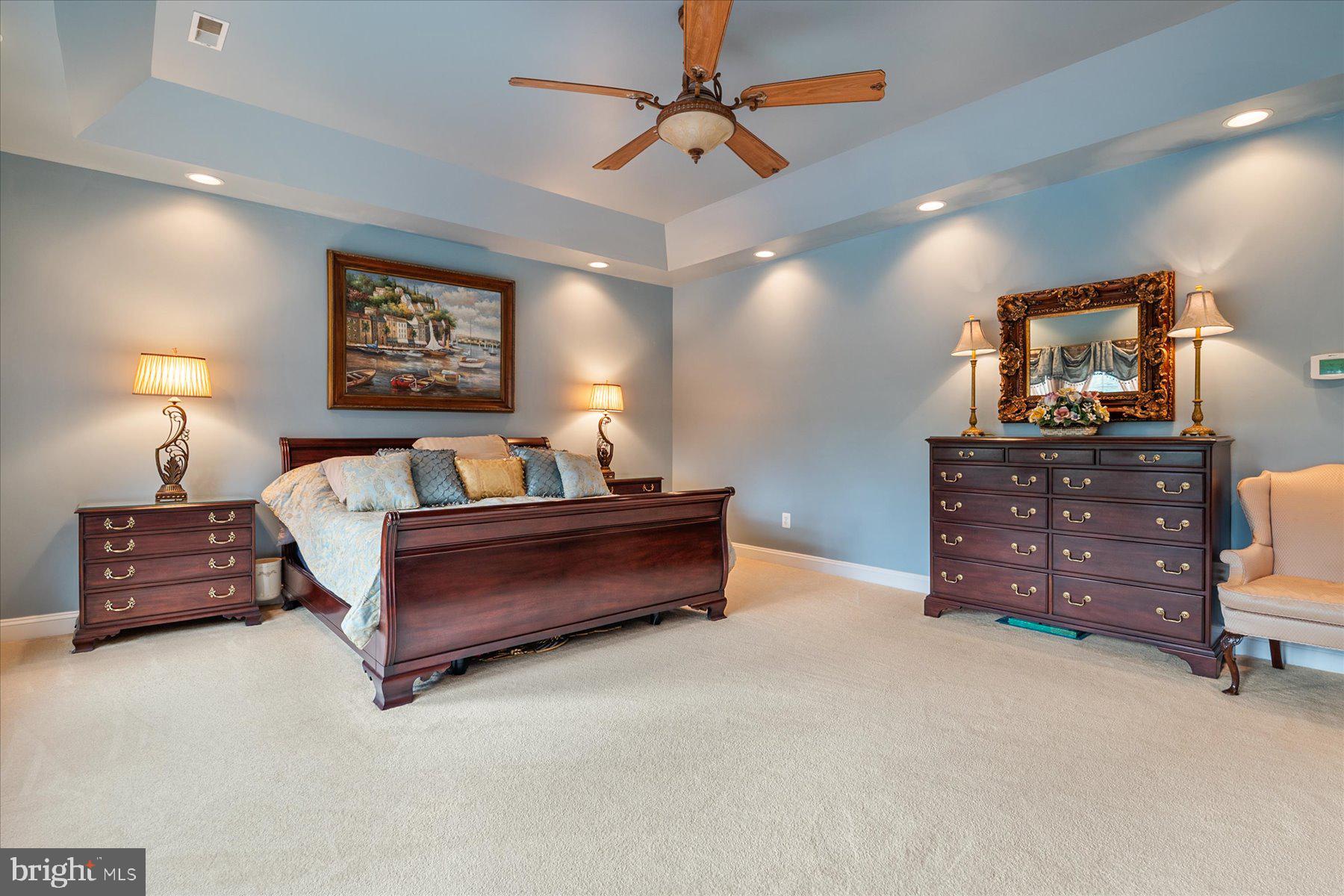 GREENSPRING - Residential