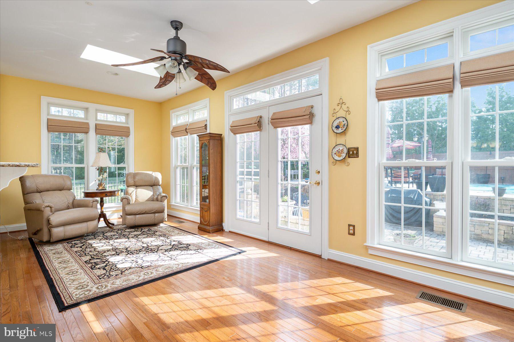 GREENSPRING - Residential