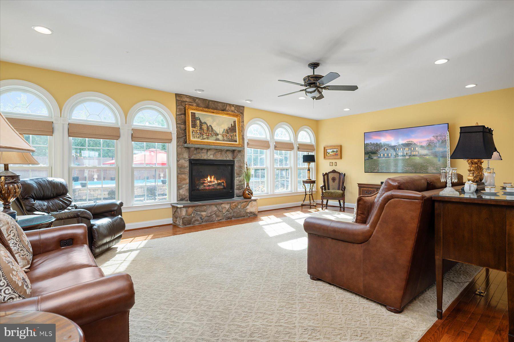 GREENSPRING - Residential