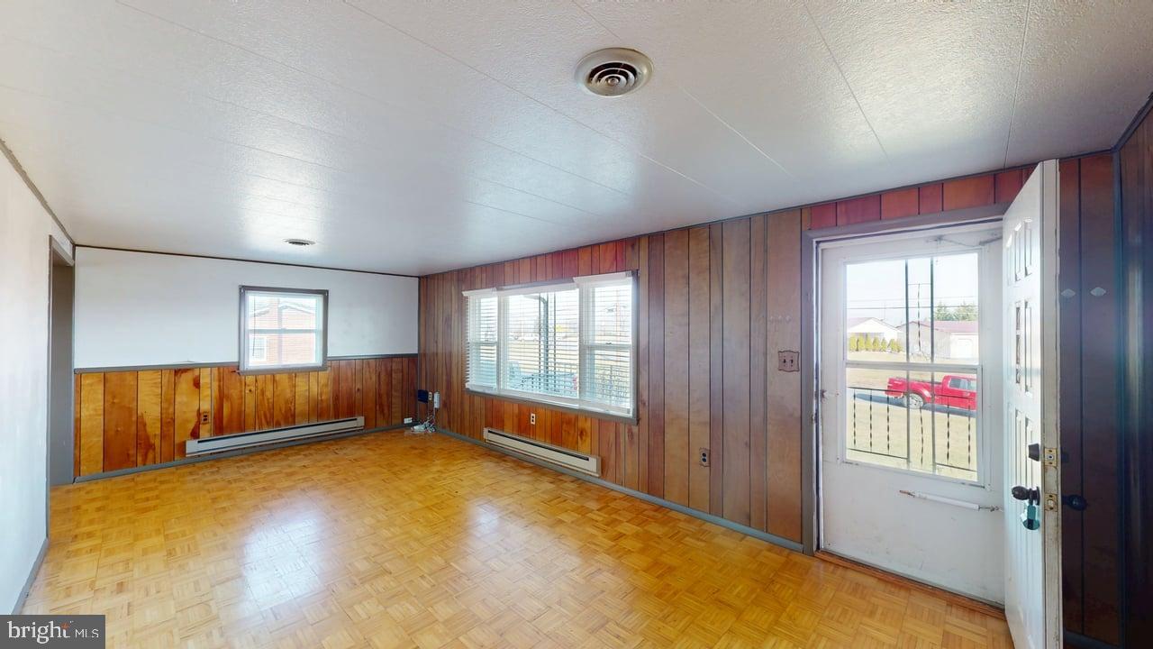 OLD SUNRISE SUMMIT - Residential