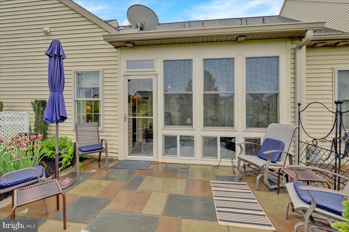 BRIAR LAKE - Residential