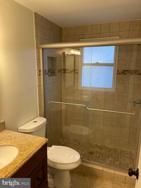 DUTCH GLEN CONDO - Residential Lease