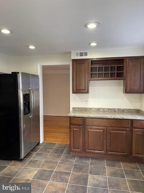 DUTCH GLEN CONDO - Residential Lease