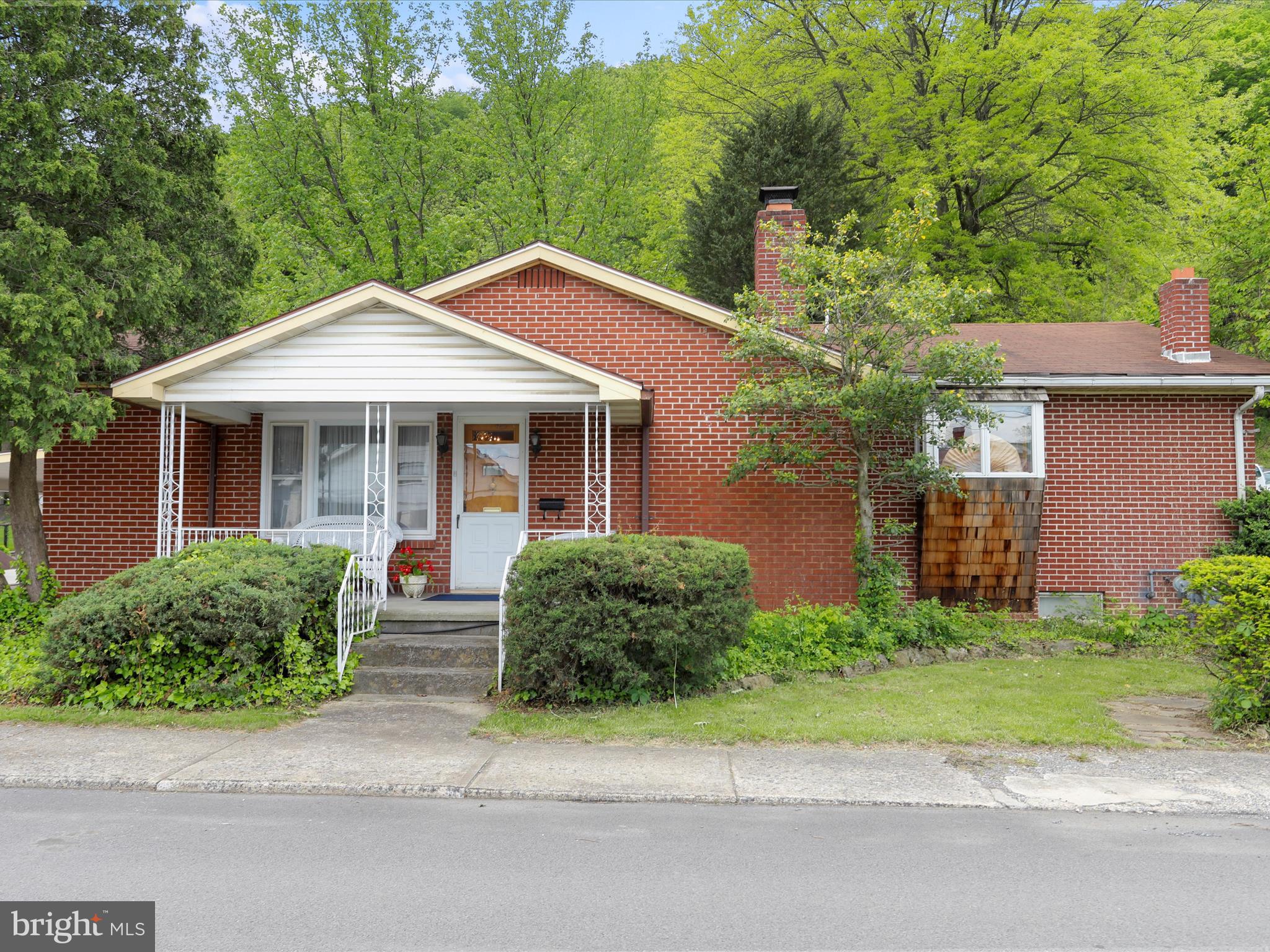 WEST END - Residential