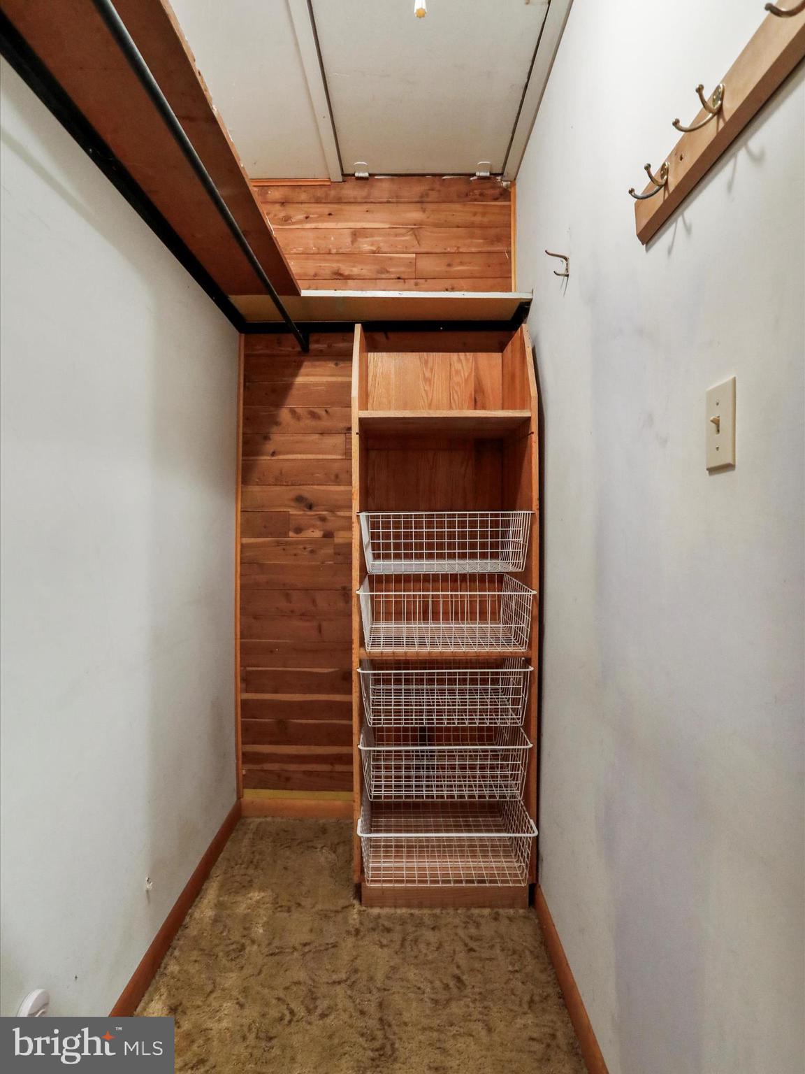 WEST END - Residential