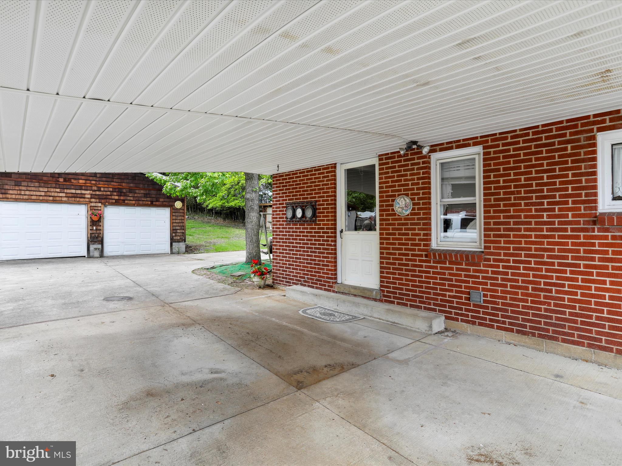 WEST END - Residential