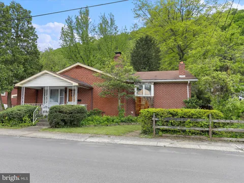 629 W Piedmont Street, Keyser, WV MLS: WVMI2003408