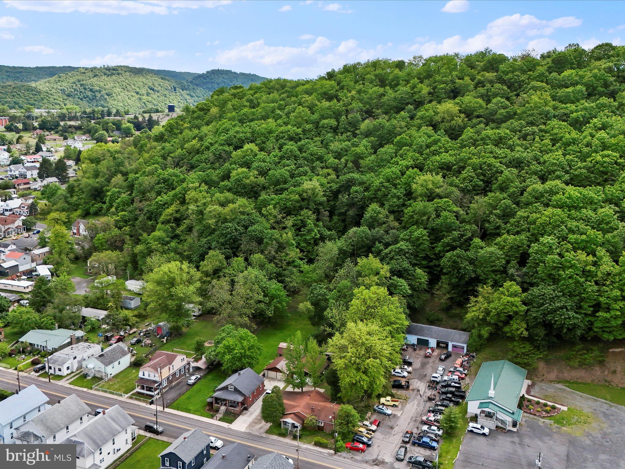 WEST END - Residential