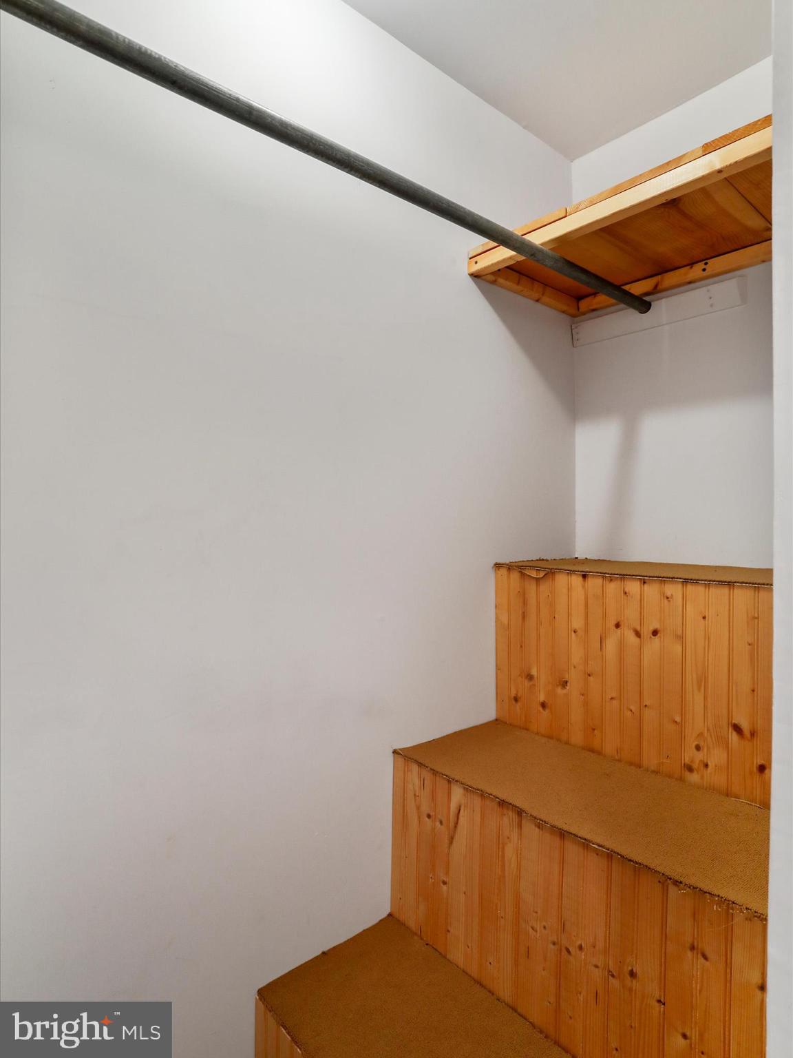 WEST END - Residential