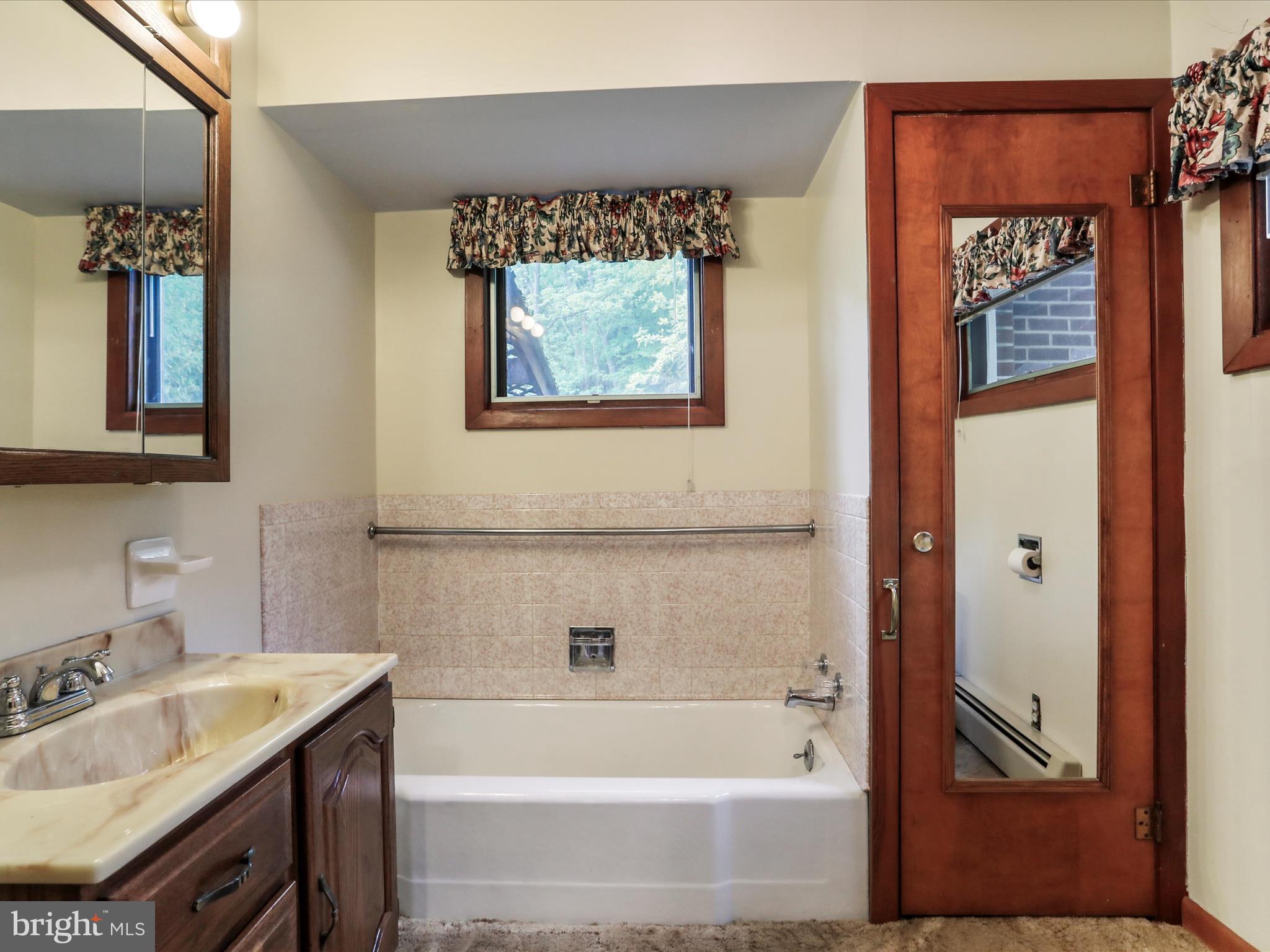 WEST END - Residential