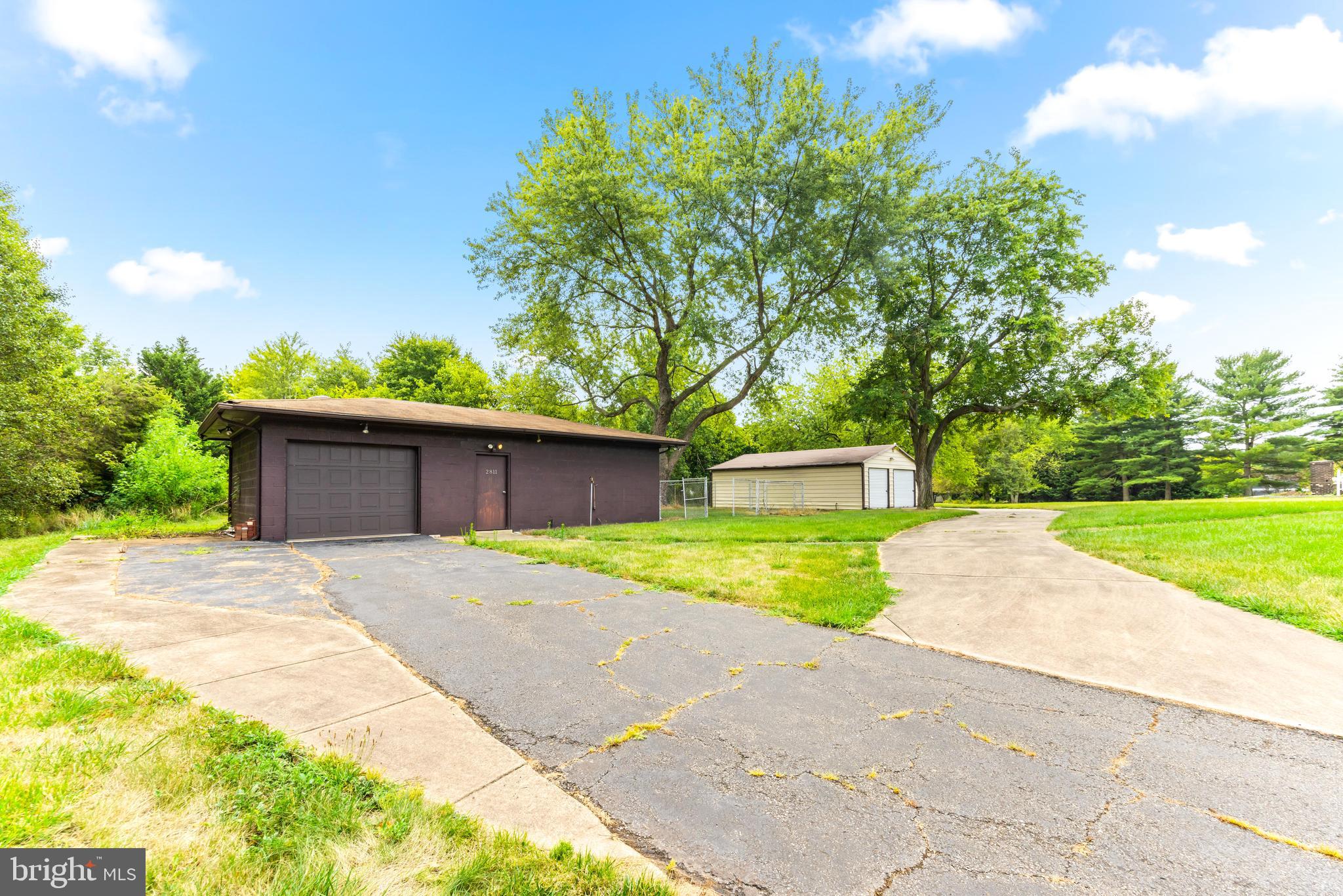 HANSON HILLS - Residential