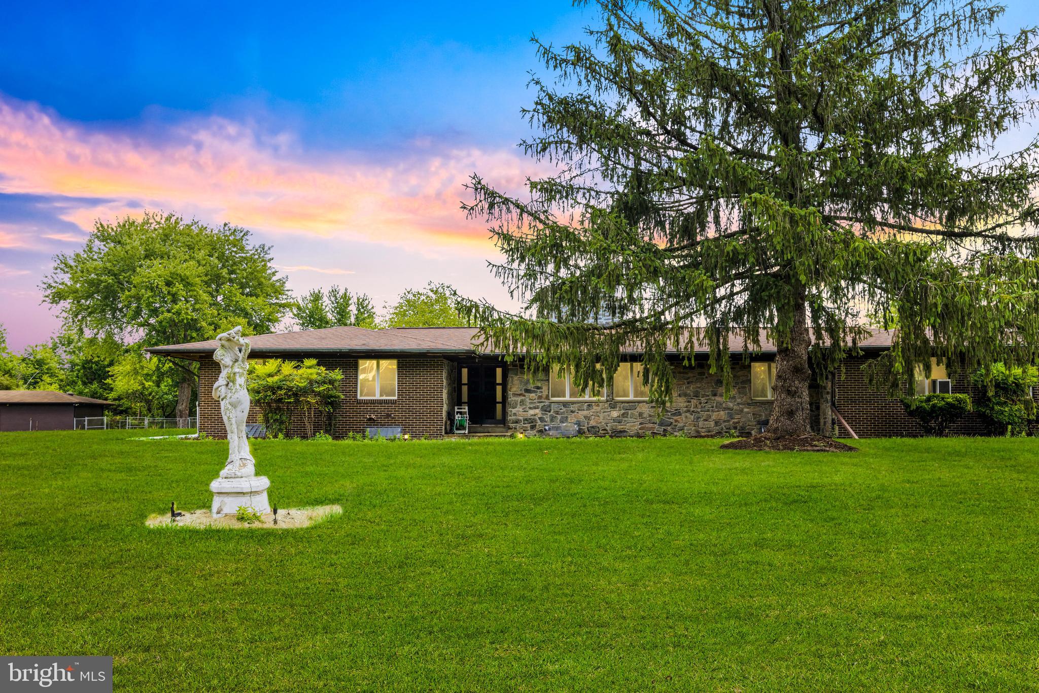 HANSON HILLS - Residential