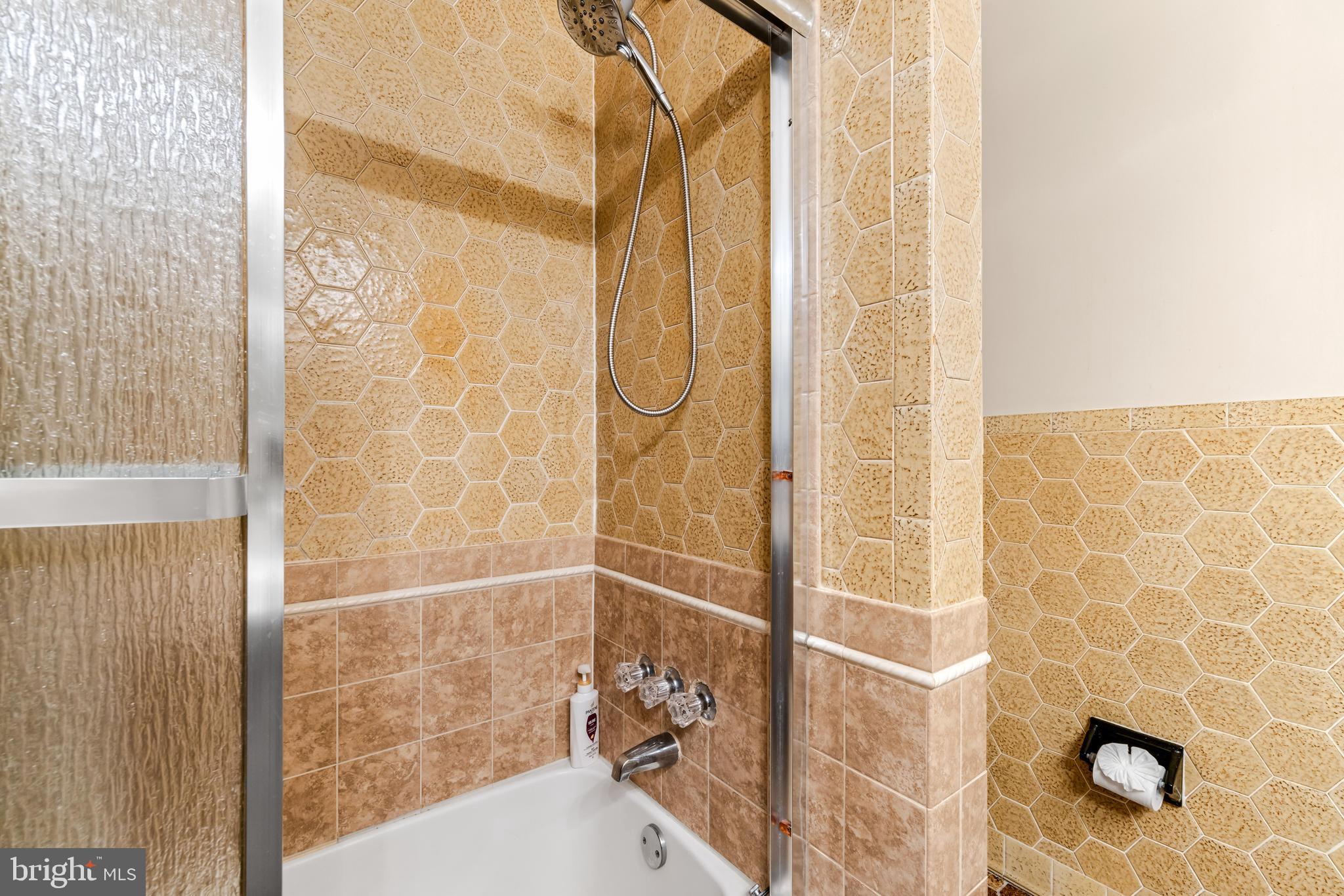 HANSON HILLS - Residential