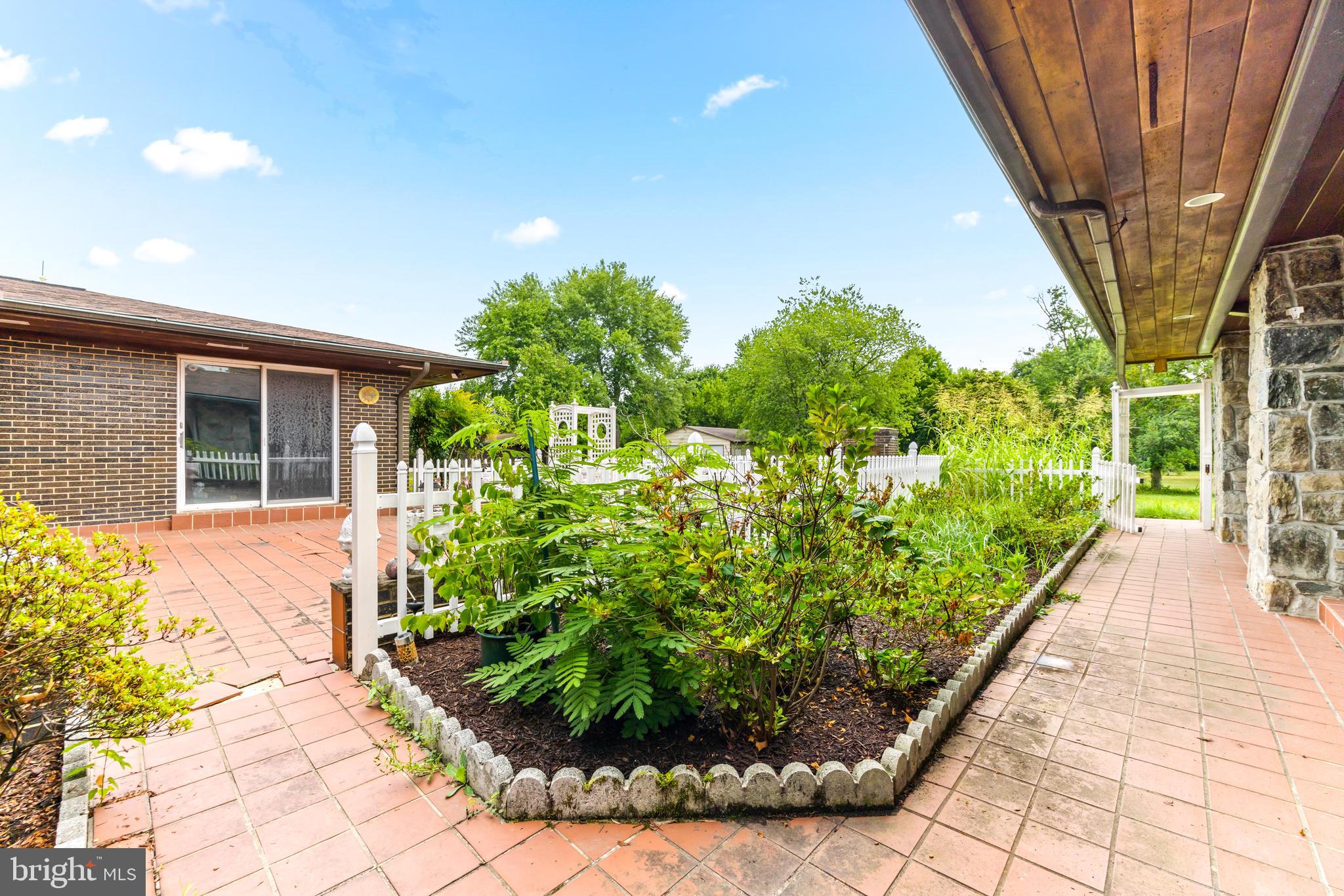 HANSON HILLS - Residential