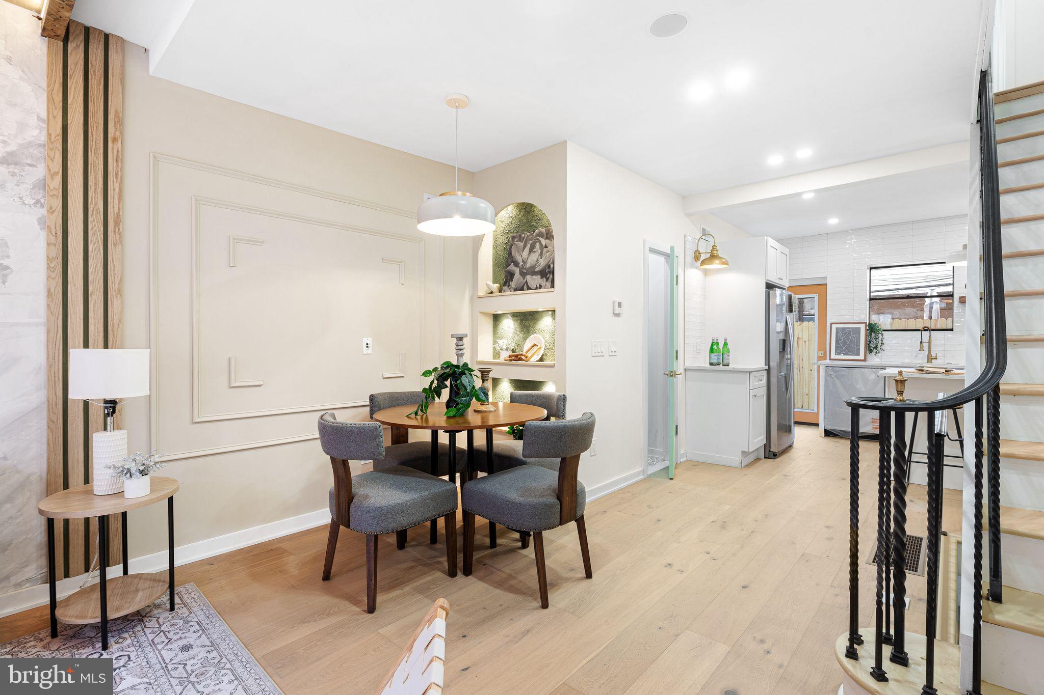 1834 S ROSEWOOD STREET