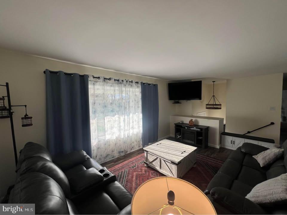 WEST CREEK HILLS - Residential Lease