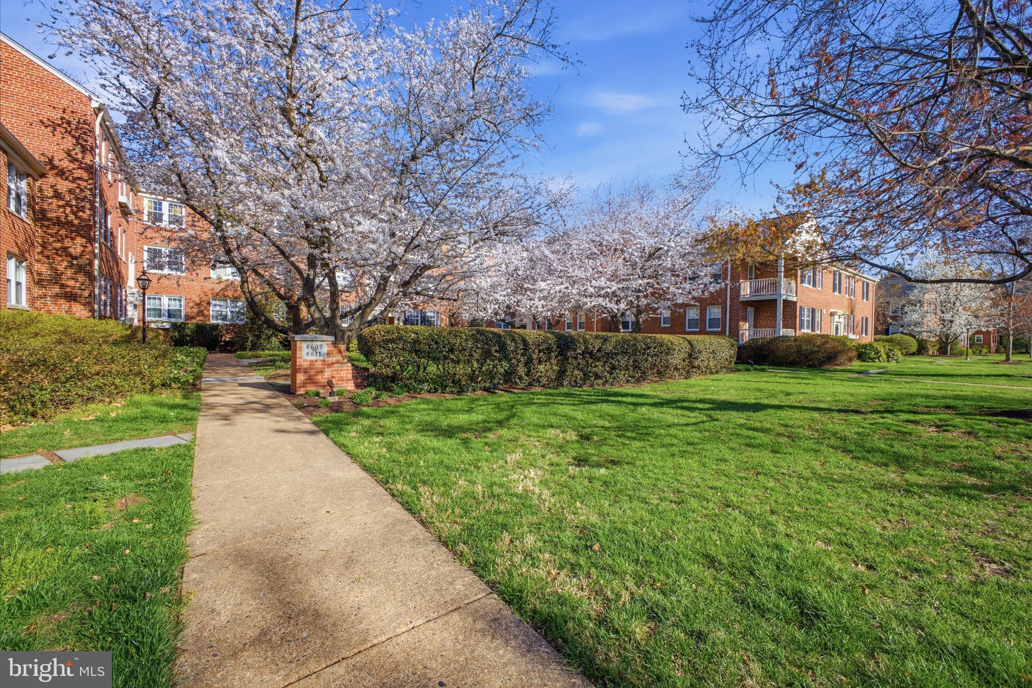 6611 E WAKEFIELD DRIVE C1