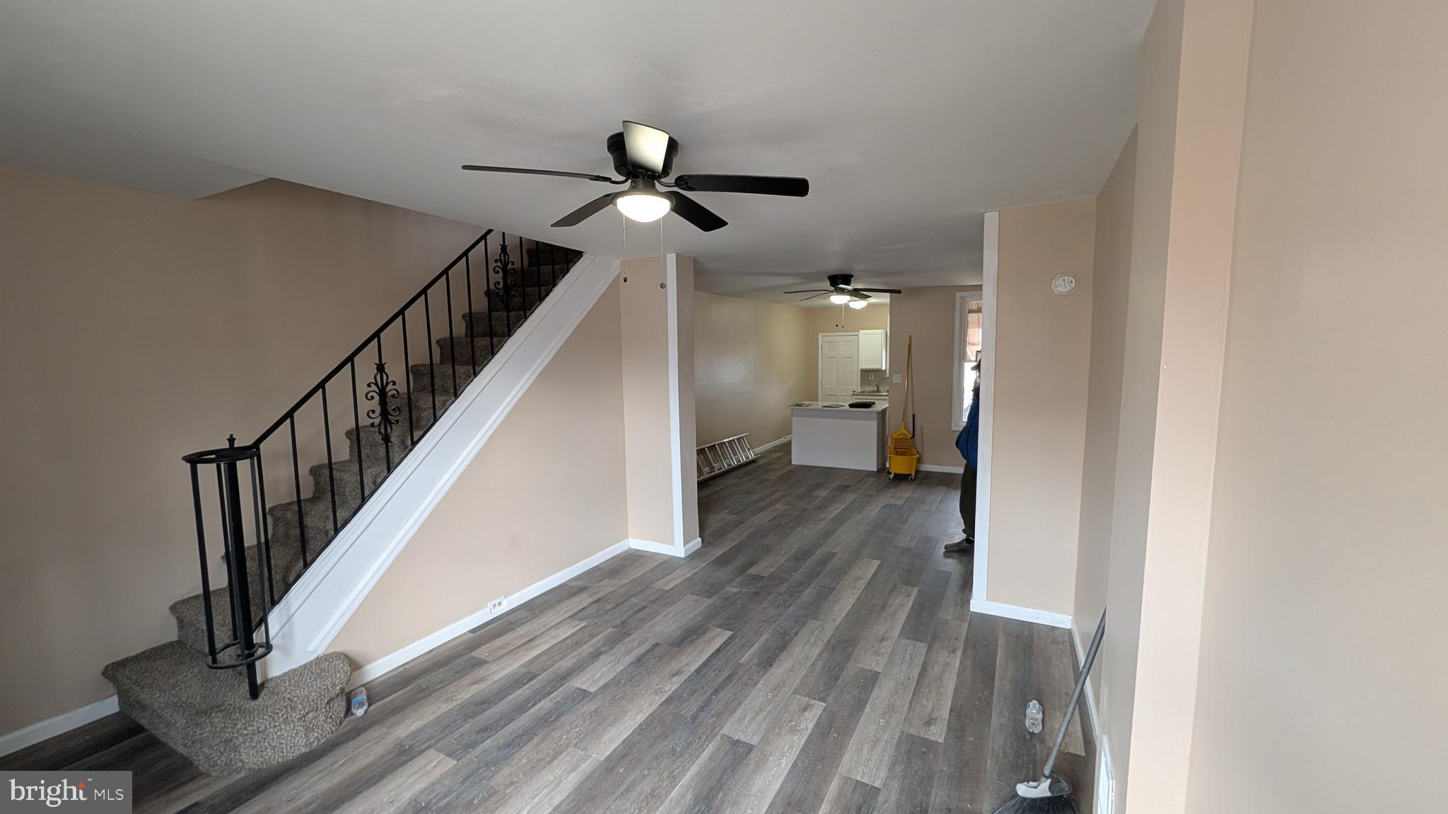 1933 GRINNALDS AVENUE