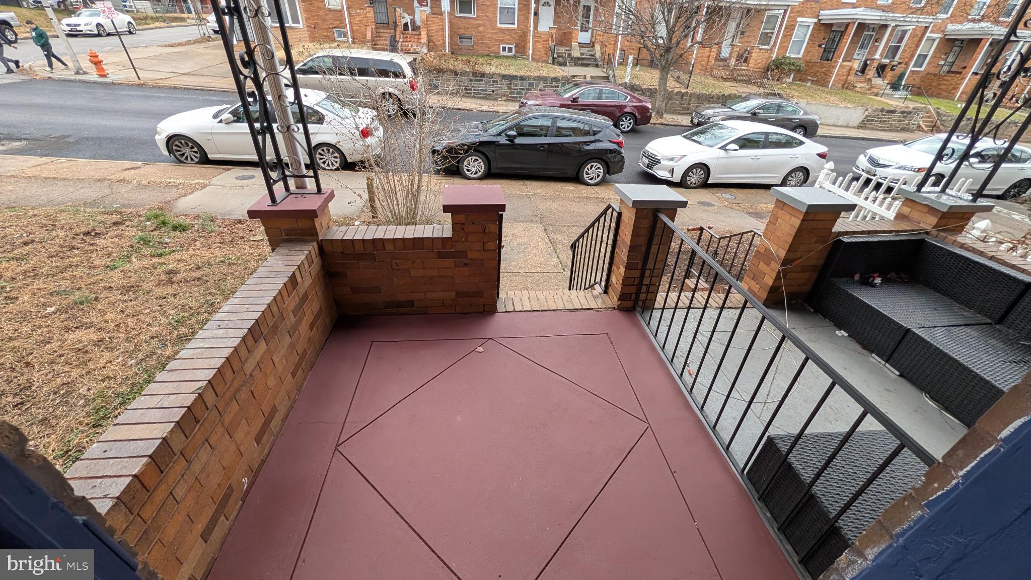 1933 GRINNALDS AVENUE