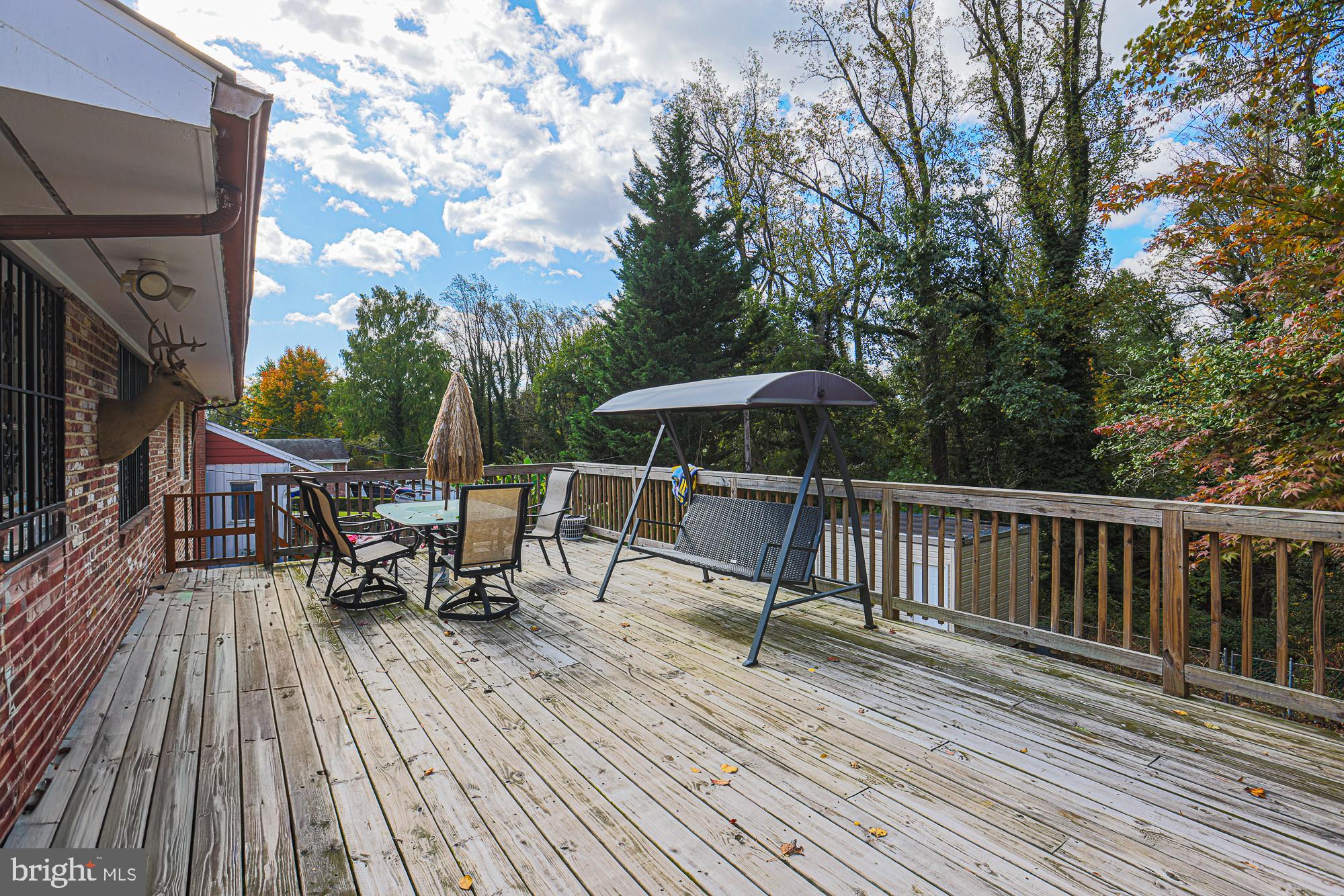 TEN HILLS - Residential