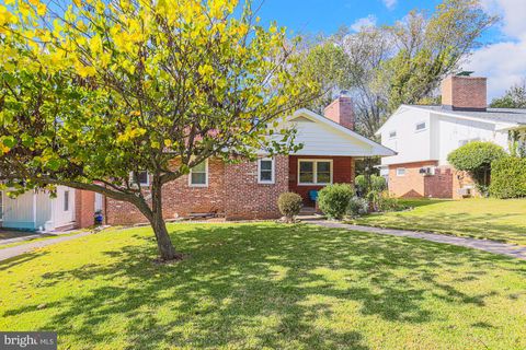 Photo of 416 Nottingham Road, BALTIMORE, MD 21229 (MLS # MDBA2189222)