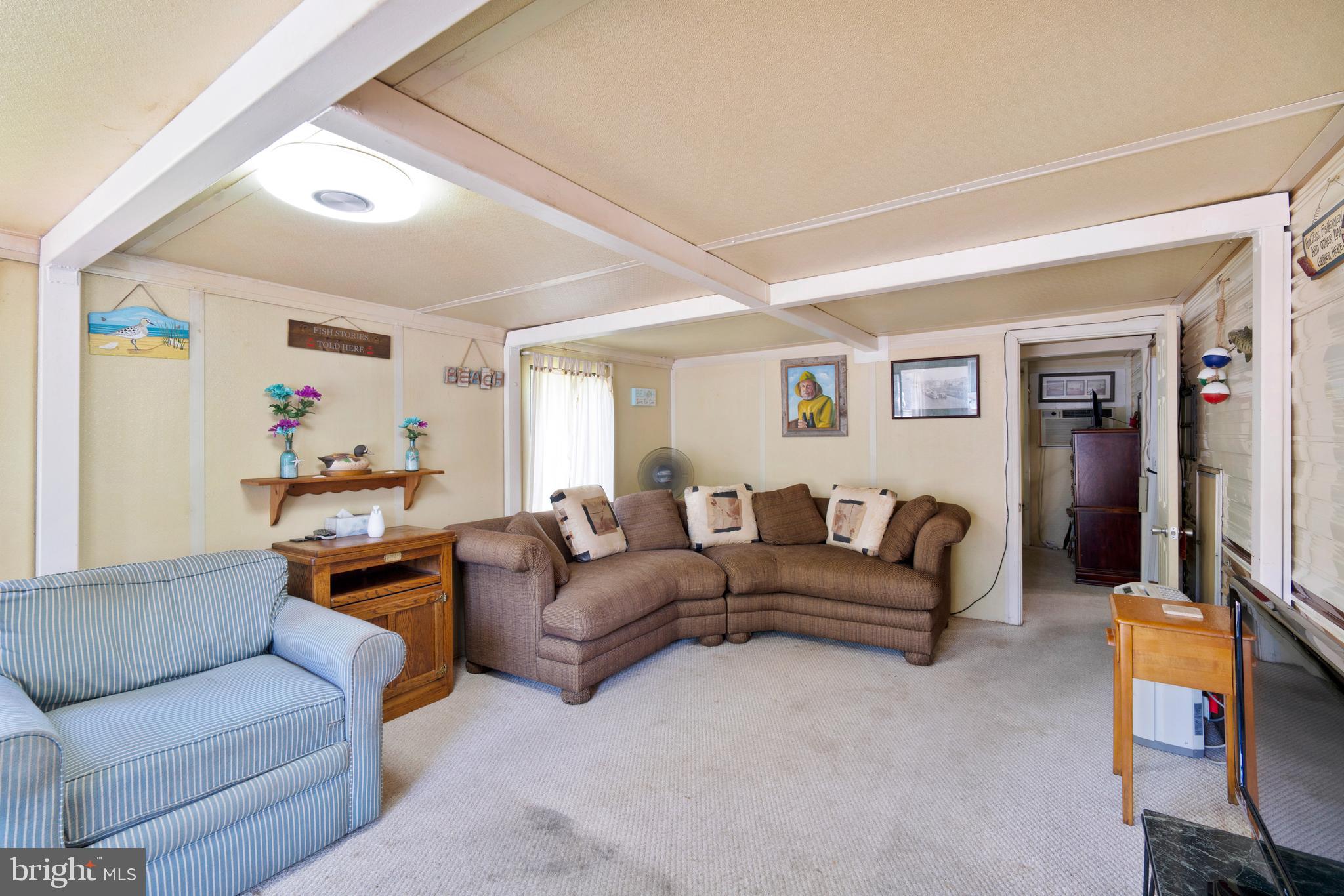 111 BEACH HARBOR DR 11F & 13F
