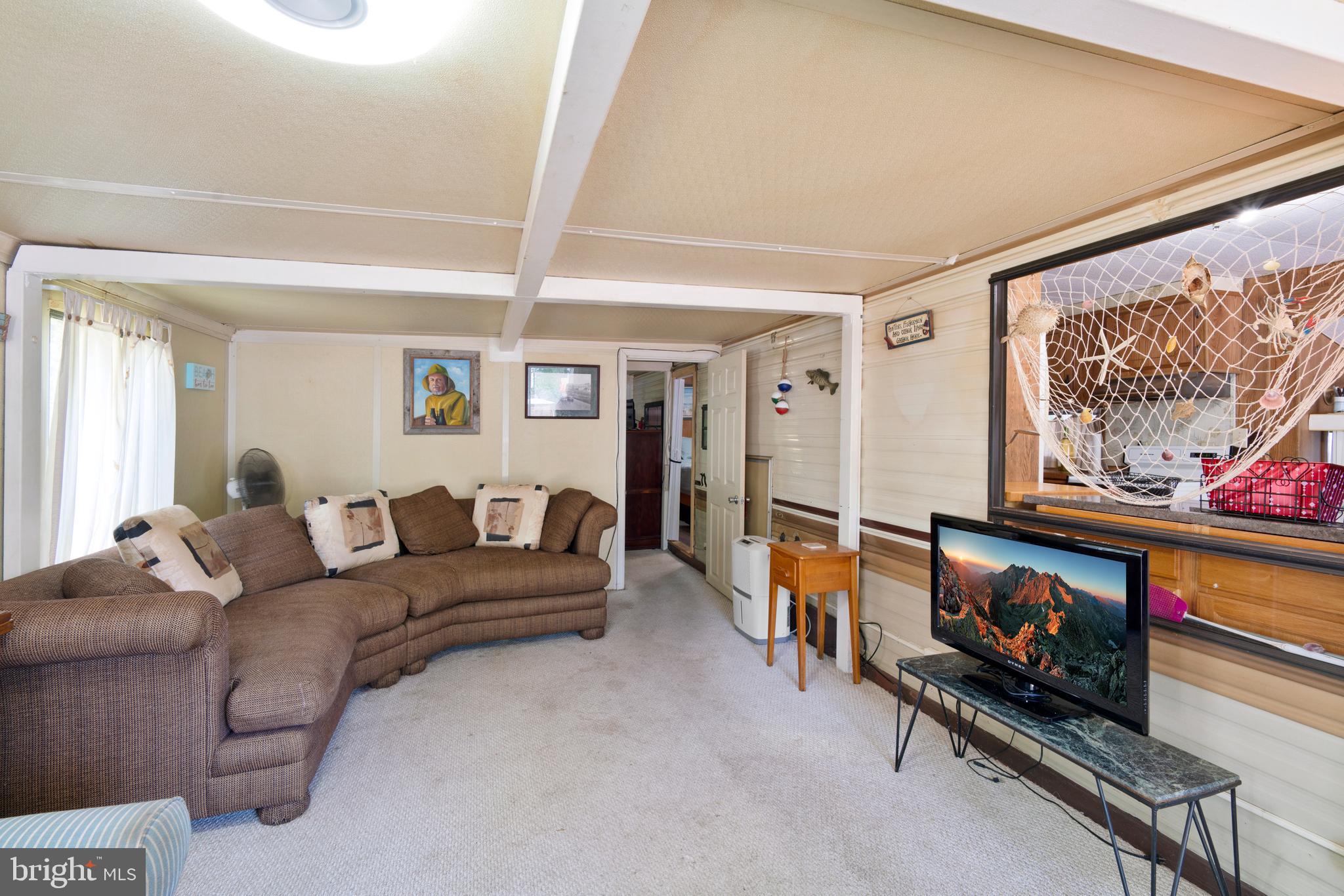 111 BEACH HARBOR DR 11F & 13F